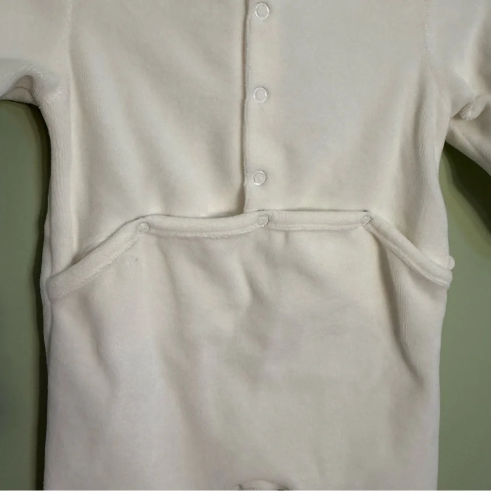 Obaibi White Velour Baby Sleeper 6M Footed One Piece unisex